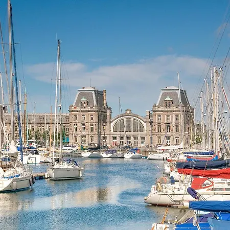 Met Groot Zonneterras Centrum * Oostende