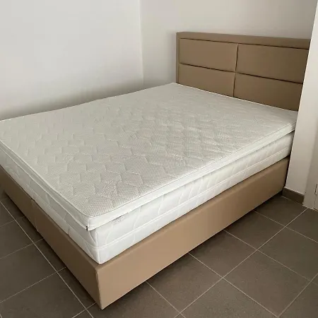 Met Groot Zonneterras Centrum Oostende