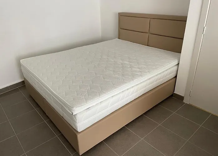 Met Groot Zonneterras Centrum Ostend